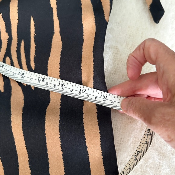 Veronika Maine Dress Size AUS 10 - Picture 7 of 12